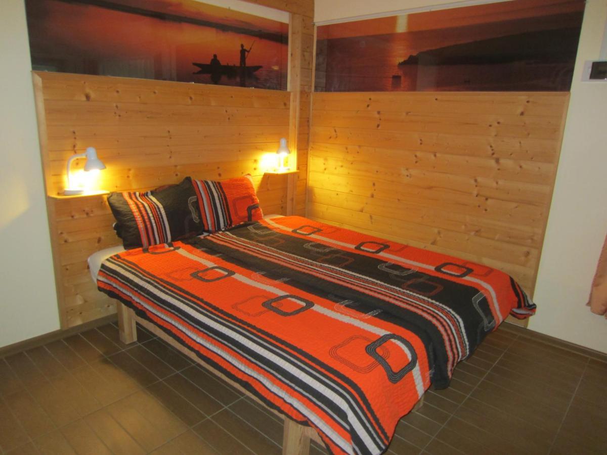 Elso Fecske Apartmanok Siófok Exteriör bild