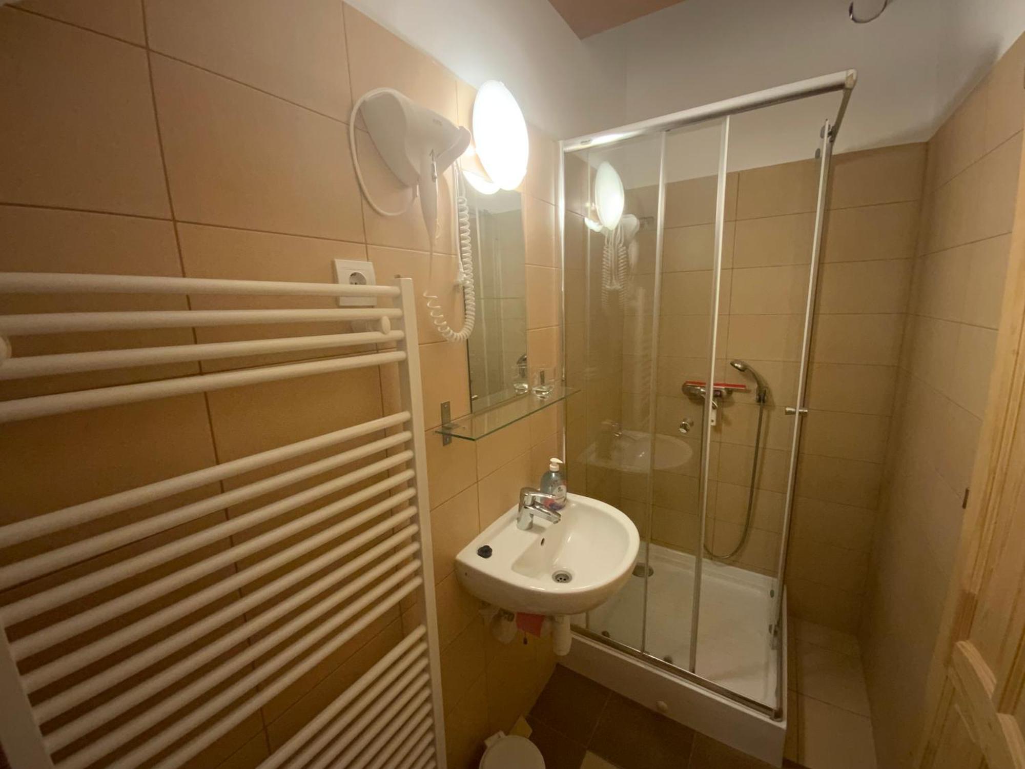 Elso Fecske Apartmanok Siófok Exteriör bild