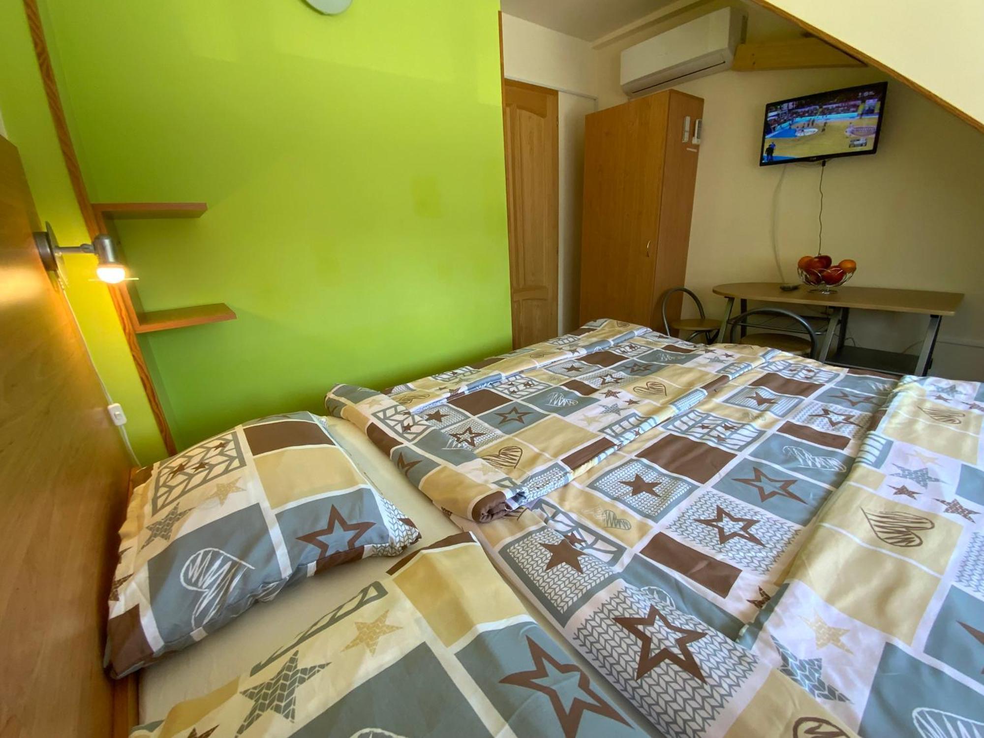 Elso Fecske Apartmanok Siófok Exteriör bild