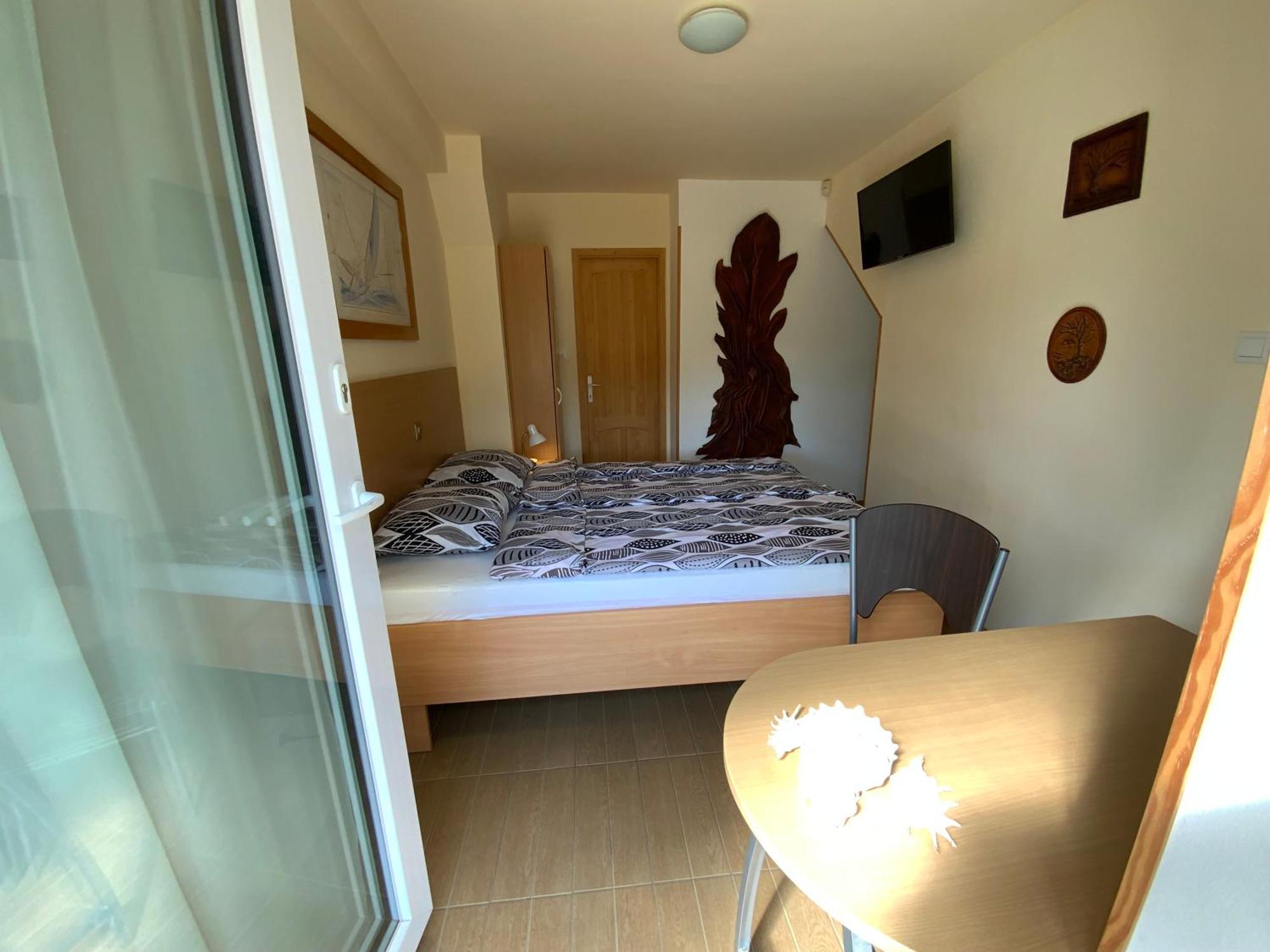 Elso Fecske Apartmanok Siófok Exteriör bild