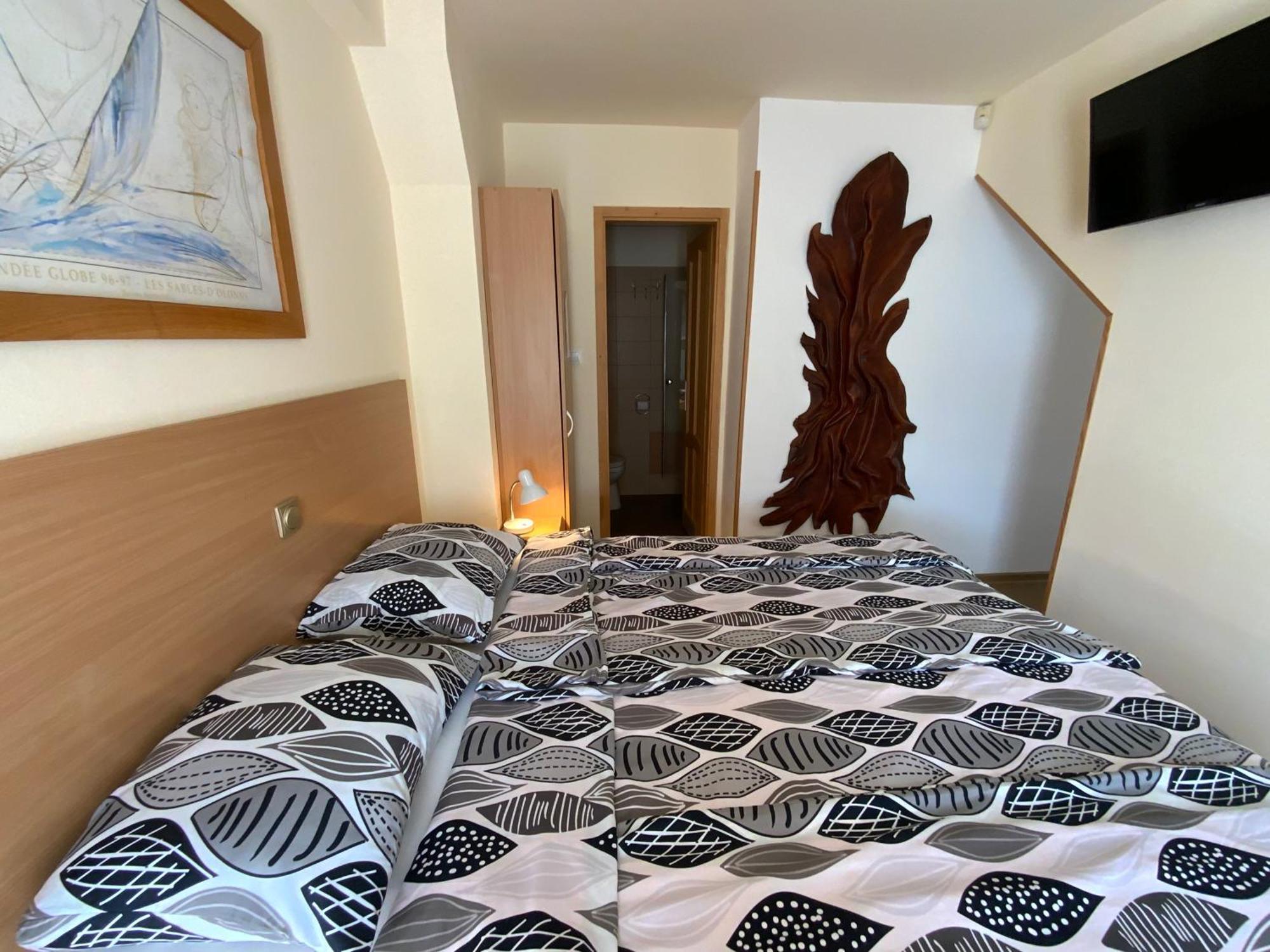 Elso Fecske Apartmanok Siófok Exteriör bild