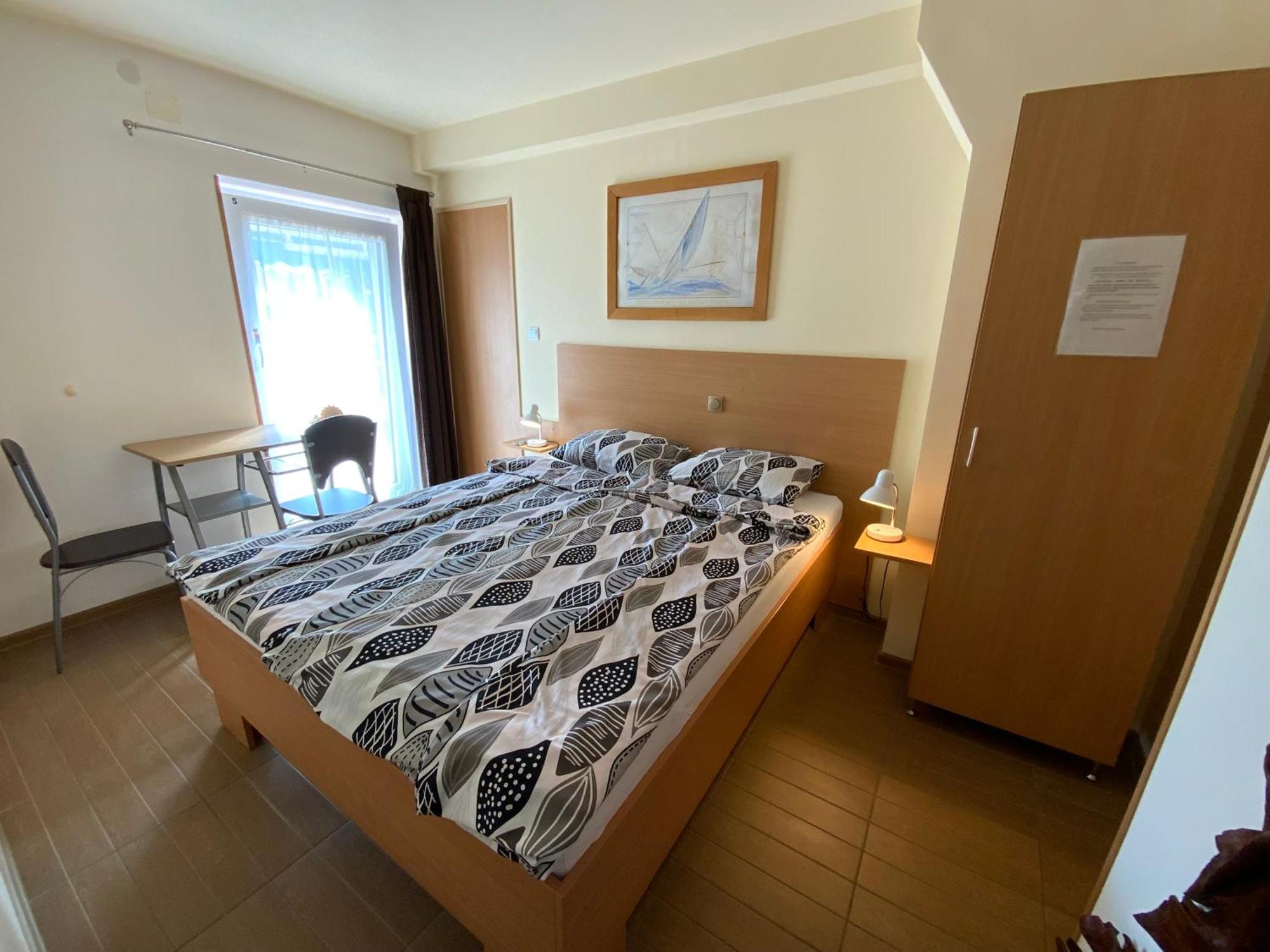 Elso Fecske Apartmanok Siófok Exteriör bild