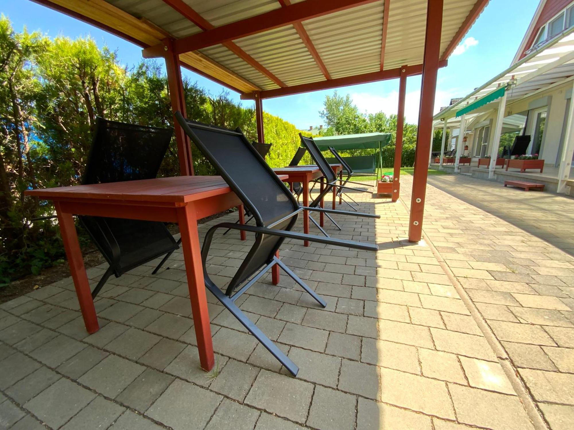 Elso Fecske Apartmanok Siófok Exteriör bild