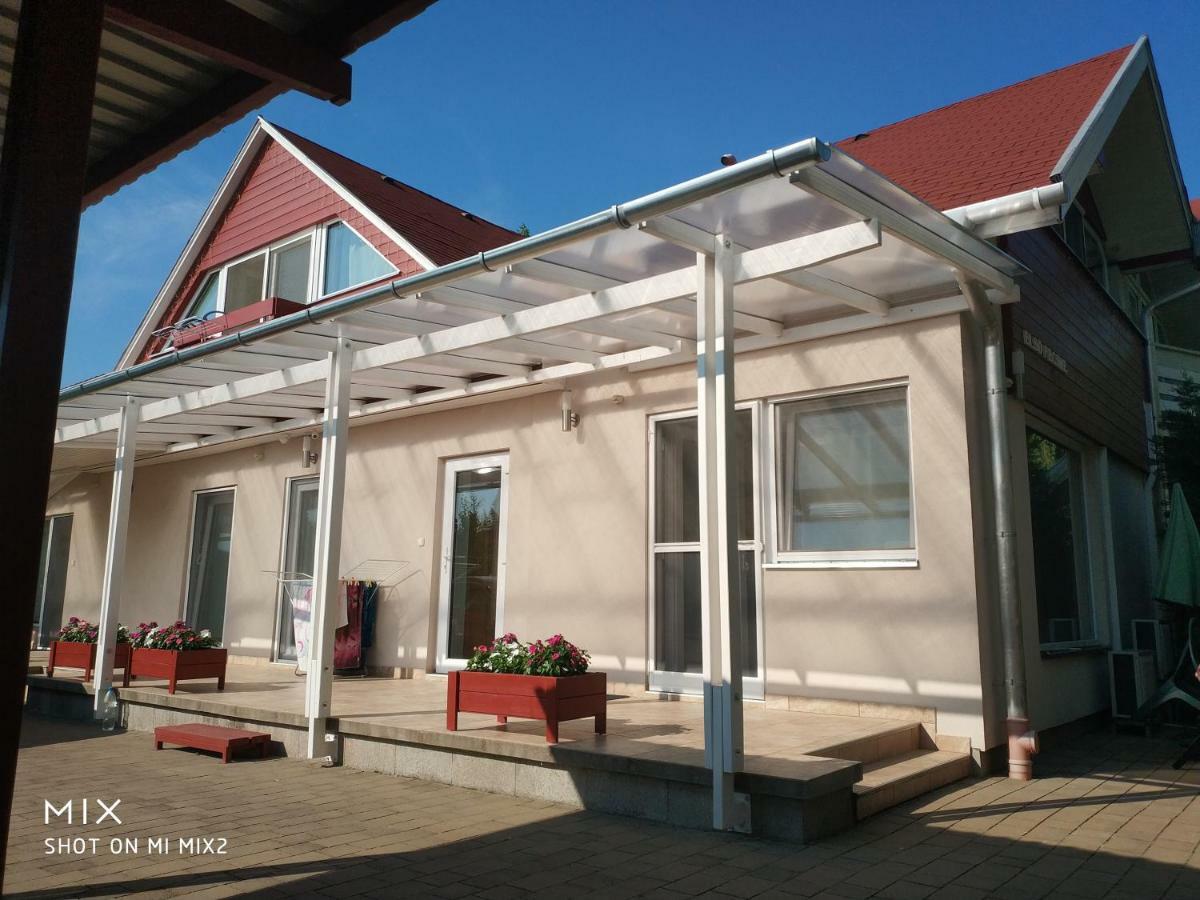 Elso Fecske Apartmanok Siófok Exteriör bild